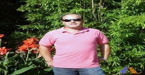 Felix1974 46 years old I am from Brampton/Ontario, Seeking Dating with Woman