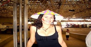 Pati21 35 years old I am from Lagoa Santa/Minas Gerais, Seeking Dating Friendship with Man
